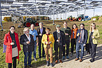 Einweihung Agri-PV-Forschungsanlage mit Staatssekretärin Sabine Kurtz | Bildquelle: Universität Hohenheim / Thomas Klink Einweihung Agri-PV-Forschungsanlage mit Staatssekretärin Sabine Kurtz | Bildquelle: Universität Hohenheim / Thomas Klink